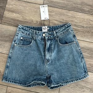 Princess Polly blue denim shorts size US 4 brand new tags still on